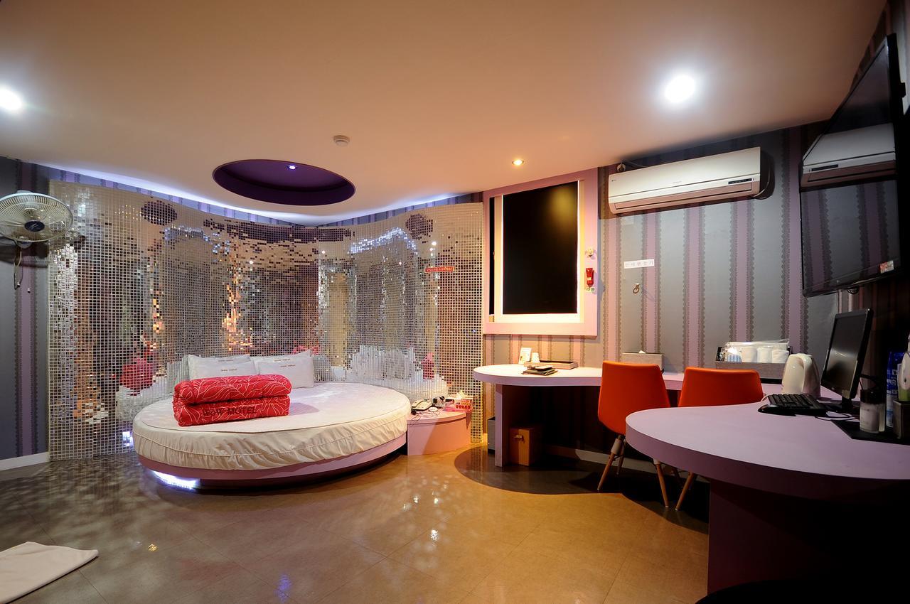 Wow Motel Busan Bagian luar foto