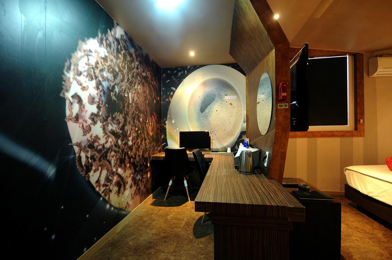 Wow Motel Busan Bagian luar foto